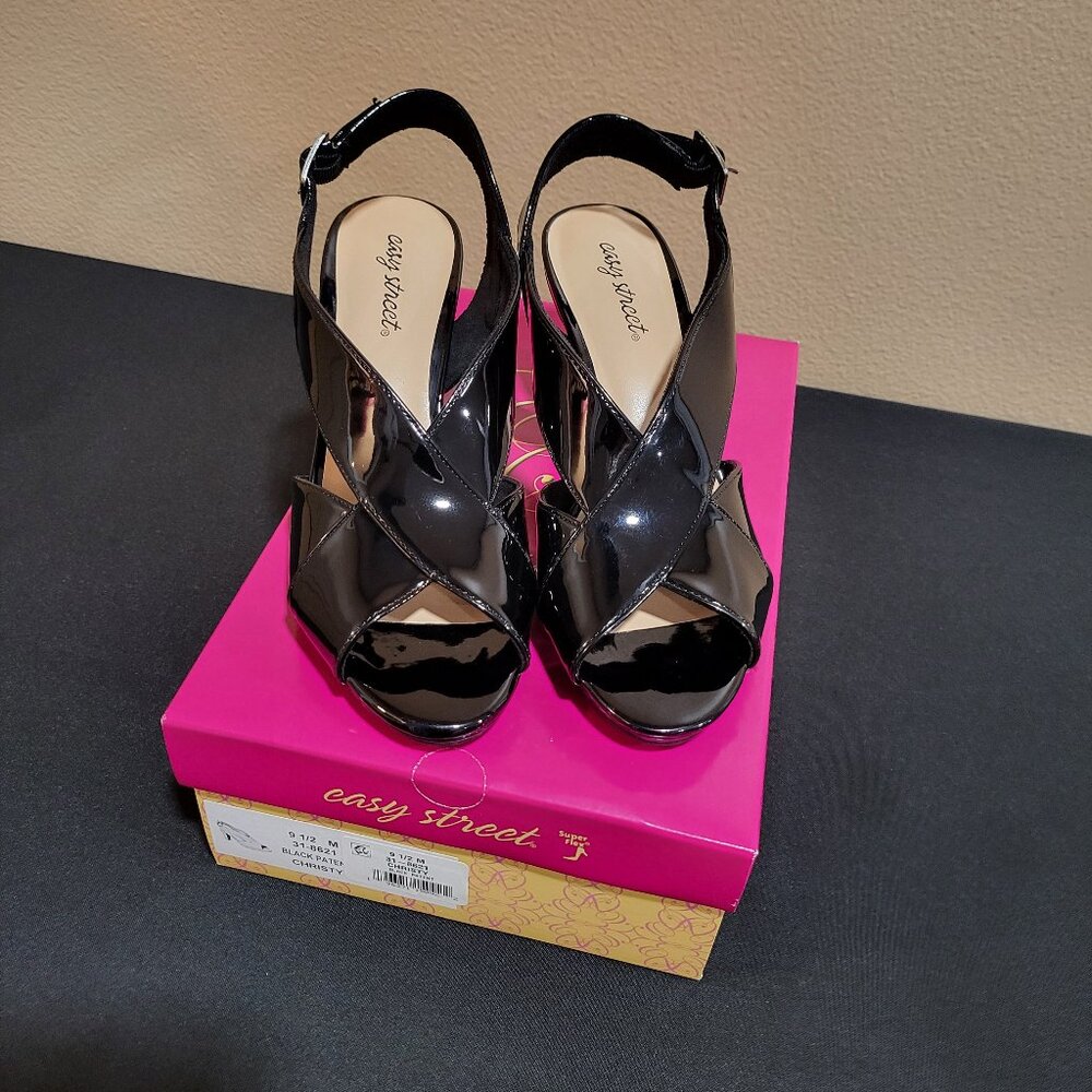 NIB Easy Street Women's Christy Dress Sandals - Black